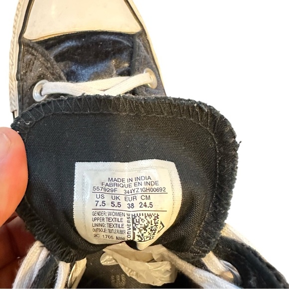 CONVERSE Retro Velvet Chuck 70 Beyond Hi Top in black / white - Picture 7 of 8